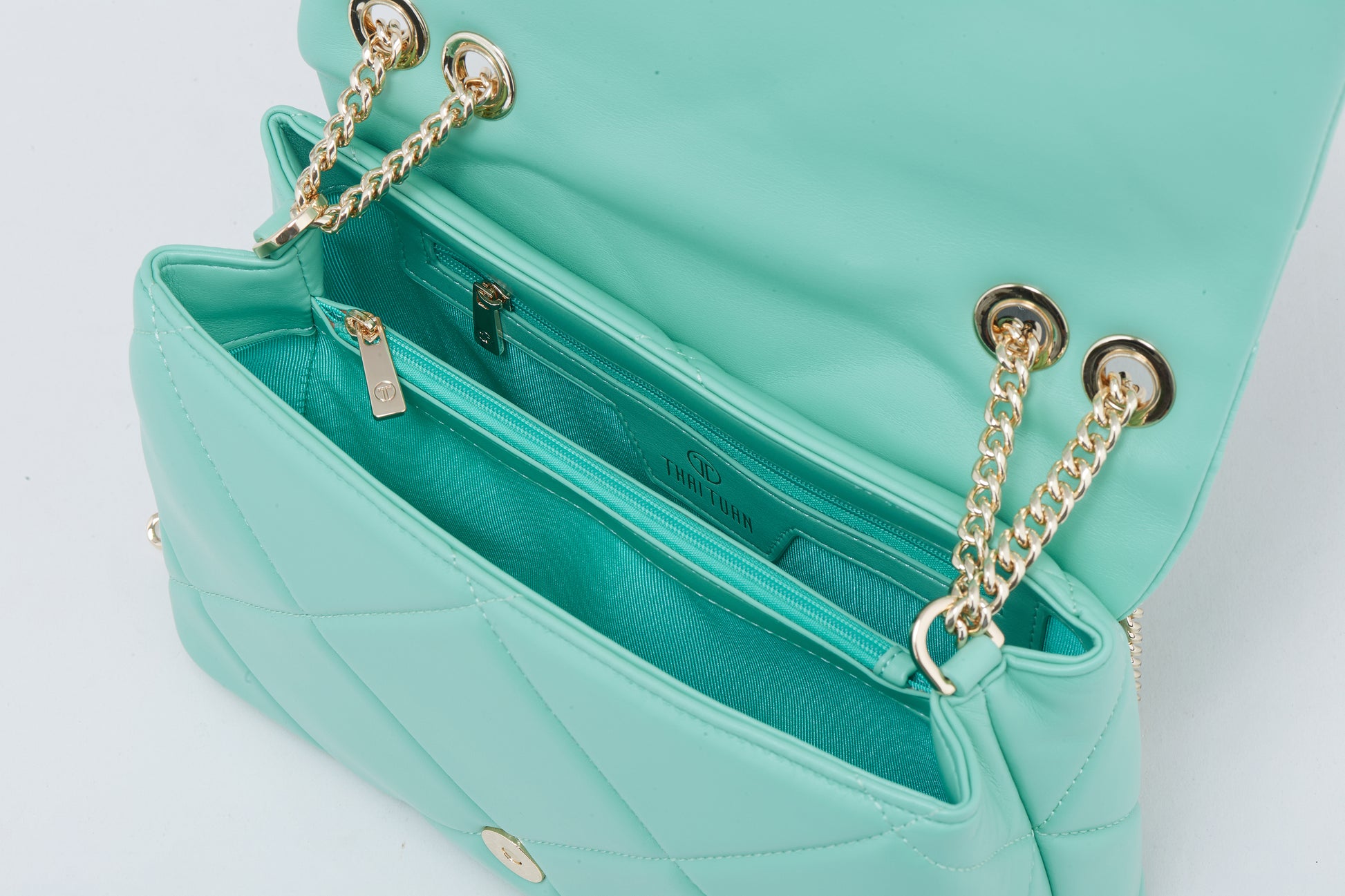 Luxurious Mint Oasis: from premium recycled PU / Everyday Elegance