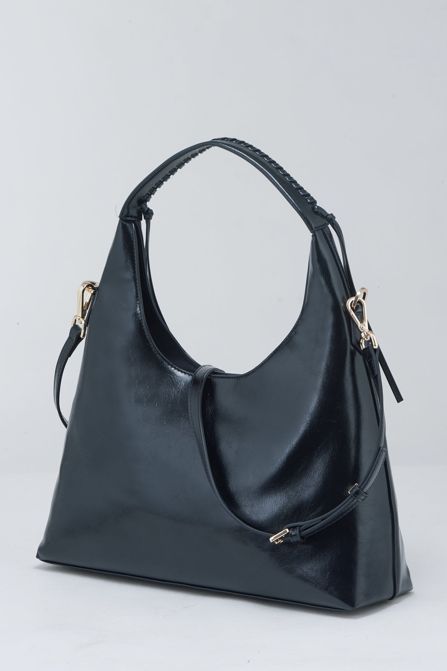 Black hobo leather bag