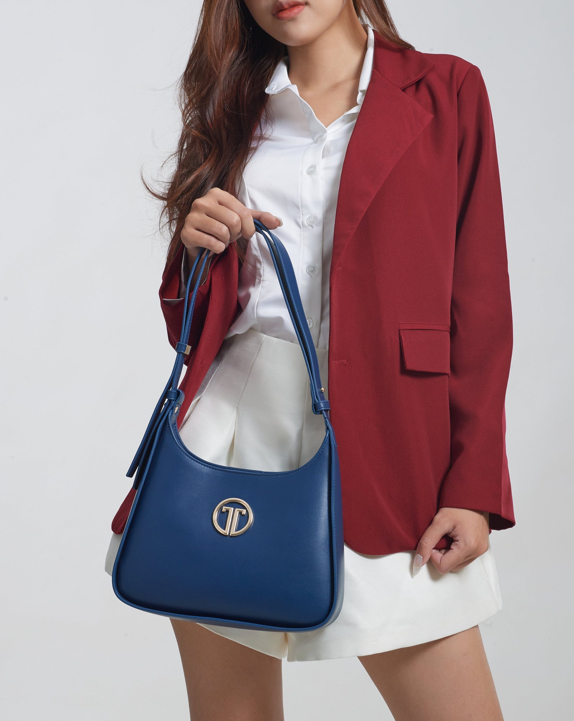 Compact Blue Shoulder Bag for Everyday Use